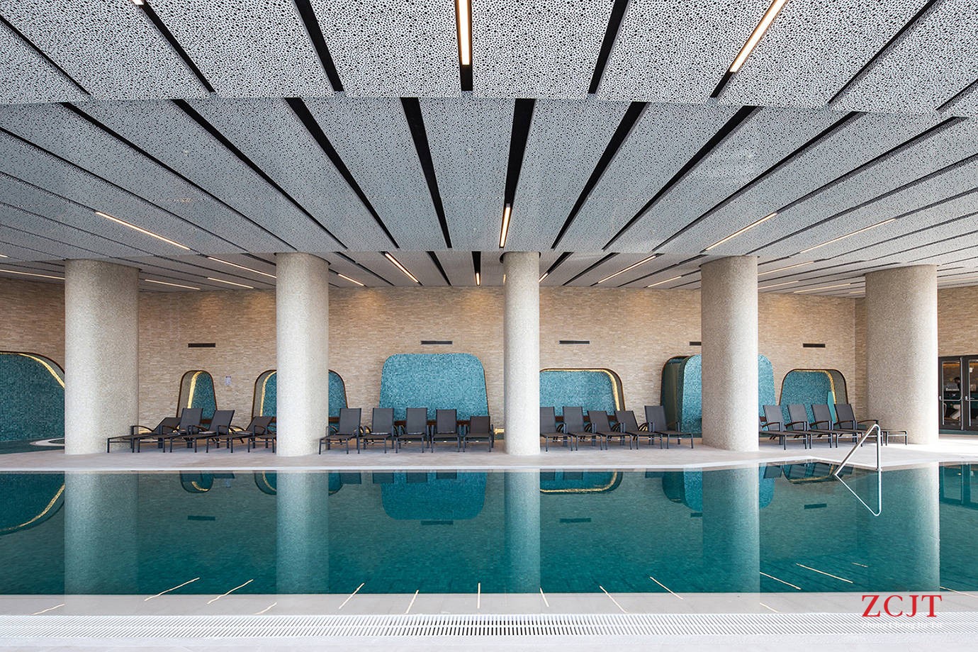 酒店泳池裝修設(shè)計(jì)